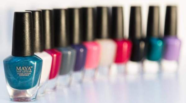 7 Reasons Why Buying Nail Polish Online is Much Better!